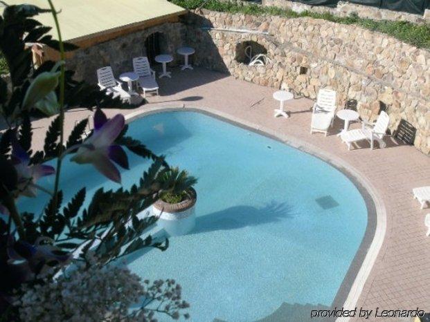 Hotel Le Palme SantʼAnna Arresi المظهر الخارجي الصورة